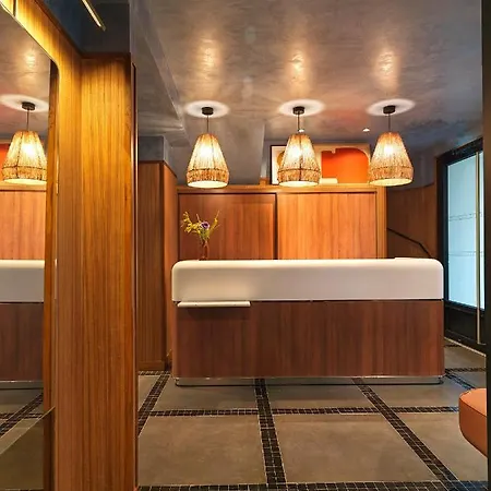 Le Katorze ホテル 4*