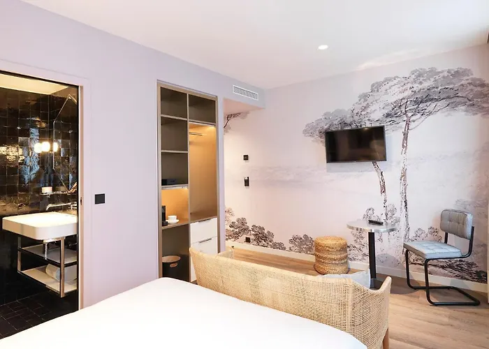Hotell Le Katorze 4*