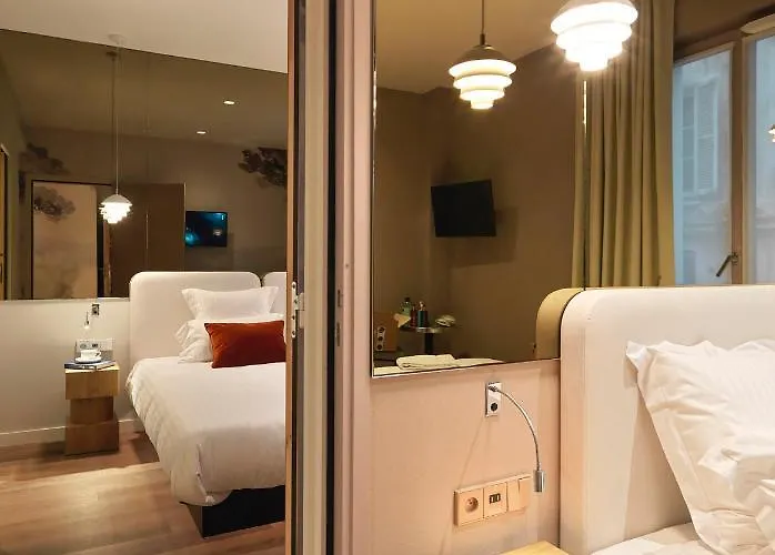 Hotell Le Katorze Paris