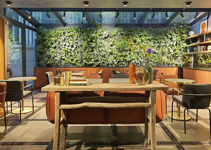 Le Katorze Hotell Paris