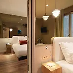 Hotel Le Katorze Parijs