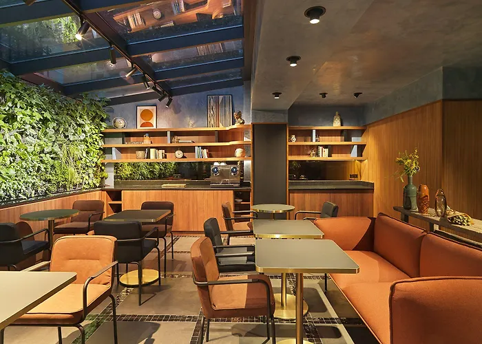 Le Katorze 4* Parigi